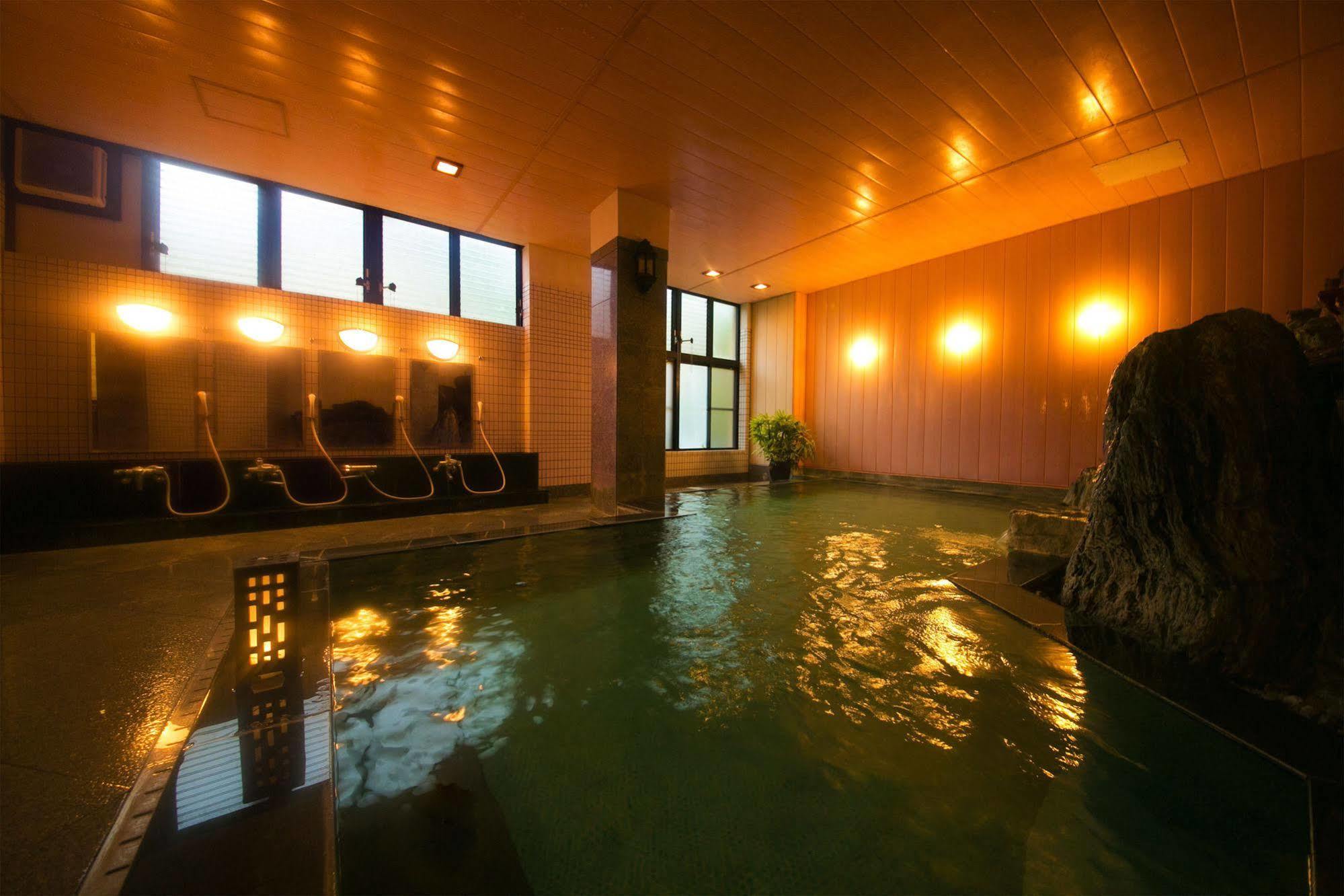 Nansuikaku Hotel Miyawaka Eksteriør billede